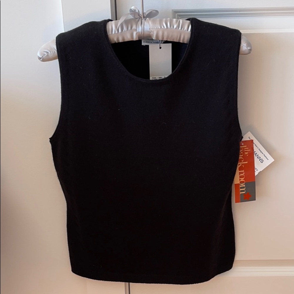 Black cashmere shell